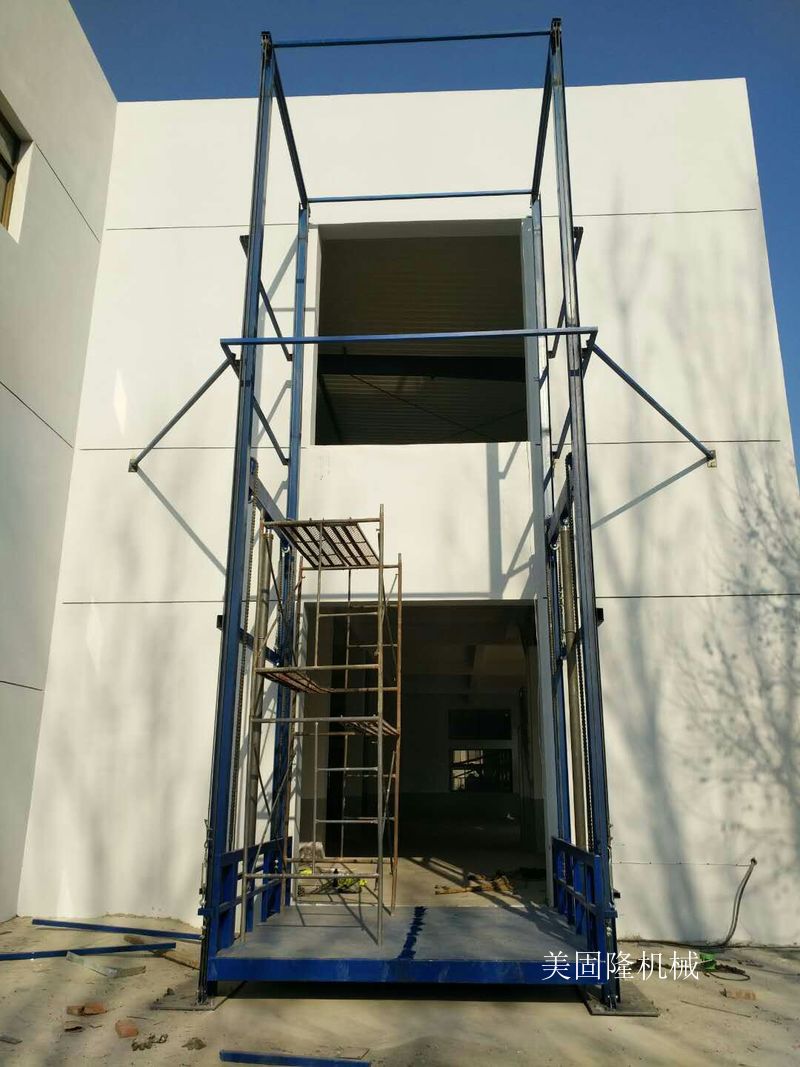 西宁仓库专用导轨式升降货梯价格